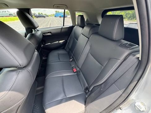 Used 2025 Toyota Corolla Cross XLE FWD image 16