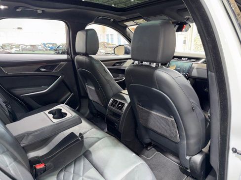 Used 2021 Jaguar F-PACE S image 59