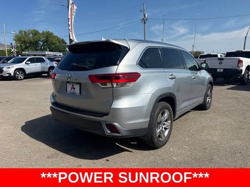 Used 2017 Toyota Highlander Limited Platinum w/ Carpet Mat Package AWD/4WD image 3