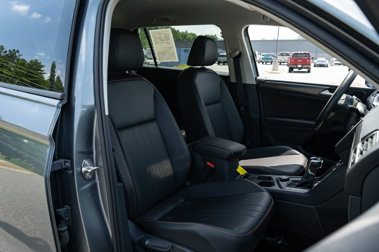 Used 2024 Volkswagen Tiguan Wolfsburg Edition AWD/4WD image 22