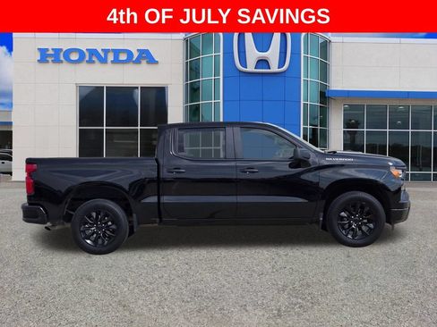 Used 2024 Chevrolet Silverado 1500 Custom RWD image 3