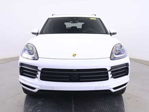 Certified 2023 Porsche Cayenne Platinum Edition AWD/4WD image 10
