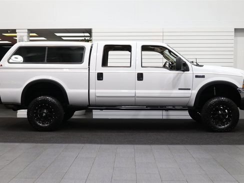 Used 2003 Ford F350 Lariat image 5