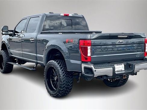 Used 2021 Ford F250 Lariat w/ Chrome Package image 4