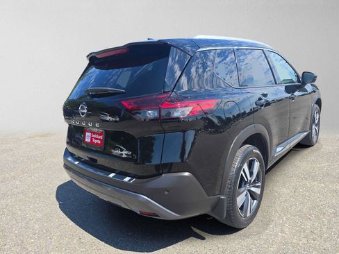 Used 2023 Nissan Rogue SL AWD/4WD image 3