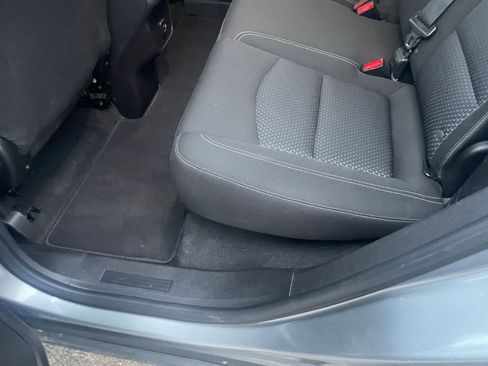 Used 2024 GMC Terrain SLE image 24