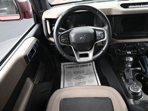 Used 2023 Ford Bronco Wildtrak AWD/4WD image 11