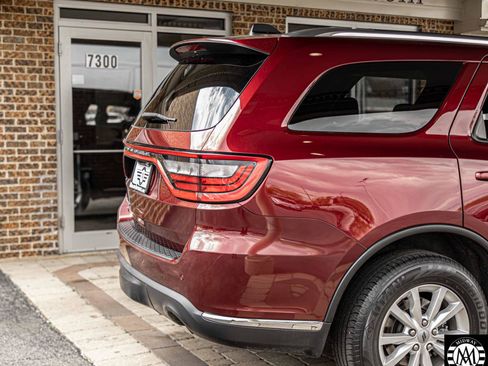 Used 2021 Dodge Durango SXT AWD/4WD image 28