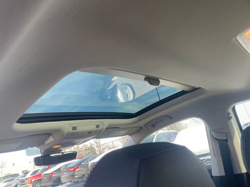 Used 2025 Volkswagen Jetta SE image 29