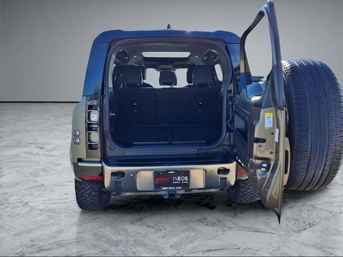 Used 2020 Land Rover Defender 110 X image 10