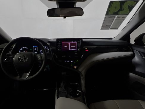 Used 2024 Toyota Camry SE FWD image 29