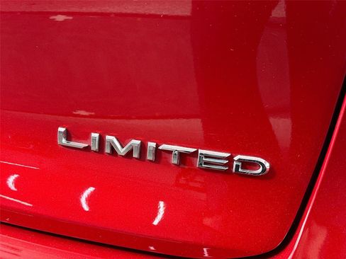 Certified 2023 Toyota Crown Limited image 15