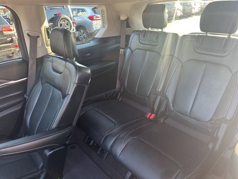 Used 2022 Jeep Grand Cherokee L Limited w/ Luxury Tech Group II image 31