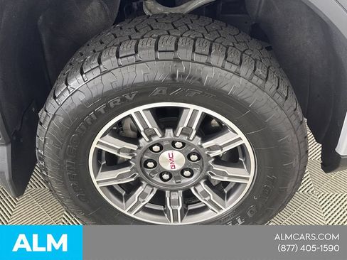 Used 2024 GMC Sierra 1500 AT4 w/ Technology Package AWD/4WD image 15