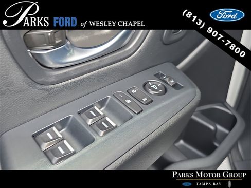 Used 2024 Honda Pilot Touring image 18