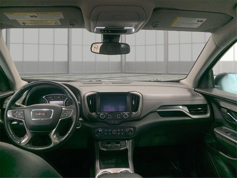 Used 2023 GMC Terrain AT4 image 23