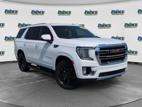 Used 2022 GMC Yukon SLT w/ SLT Luxury Package AWD/4WD image 3