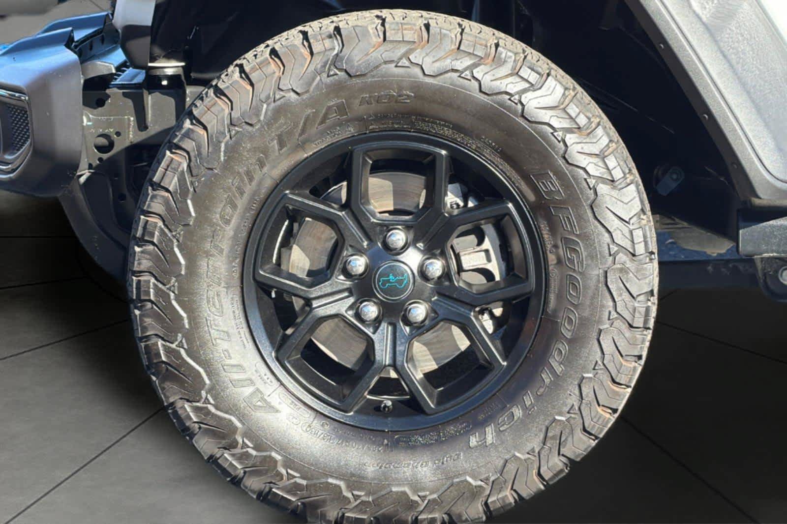 Used 2024 Jeep Wrangler Unlimited AWD/4WD image 11