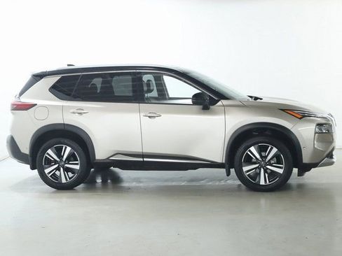 Used 2022 Nissan Rogue Platinum w/ Head-Up Display Package image 11