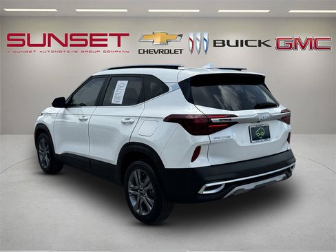 Used 2022 Kia Seltos S FWD image 6
