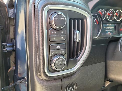 Used 2020 Chevrolet Silverado 1500 LT w/ Texas Edition AWD/4WD image 21