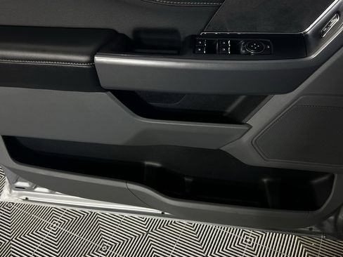 Used 2025 Ford F150 XLT image 25