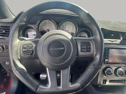 Used 2014 Dodge Challenger R/T RWD image 11