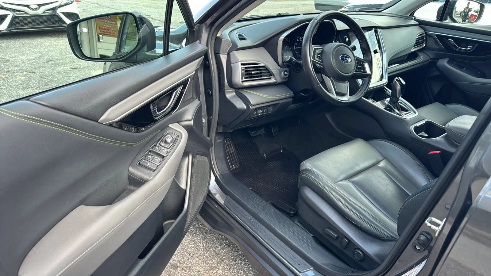 Used 2020 Subaru Outback Onyx Edition XT w/ Popular Package #2 AWD/4WD image 9