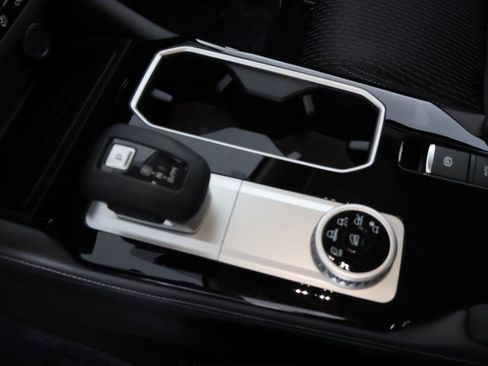 New 2025 Mitsubishi Outlander ES image 45