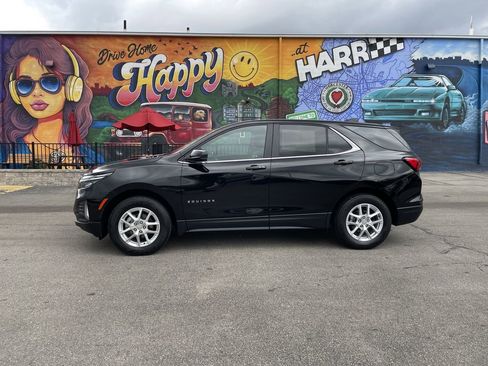 Used 2024 Chevrolet Equinox LT AWD/4WD image 2