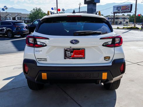Used 2024 Subaru Crosstrek 2.5i Wilderness w/ Crosstrek Mirror Package AWD/4WD image 7