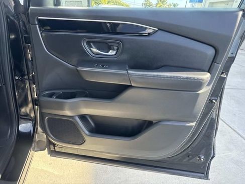 Used 2023 Honda Pilot EX-L image 13