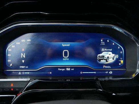 Used 2024 Chevrolet Silverado 1500 LT Trail Boss image 29