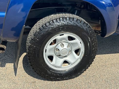 Used 2015 Toyota Tacoma 4x4 Double Cab w/ SR5 Package image 35