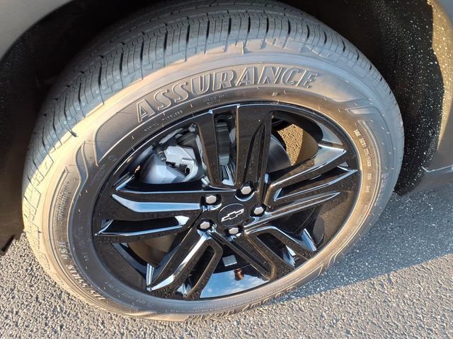 New 2026 Chevrolet Trax ACTIV w/ Sunroof Package FWD image 7