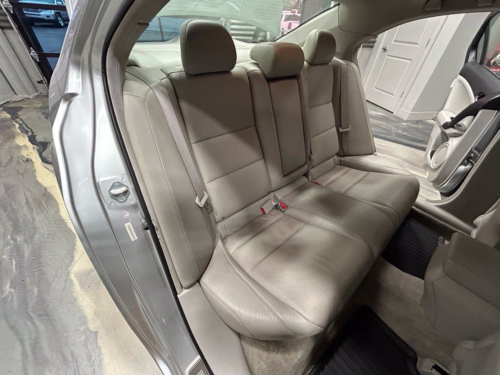 Used 2009 Acura TSX w/ Technology Package FWD image 5