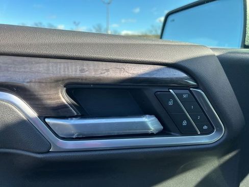 New 2026 Chevrolet Silverado 1500 LTZ w/ LTZ Premium Package image 12