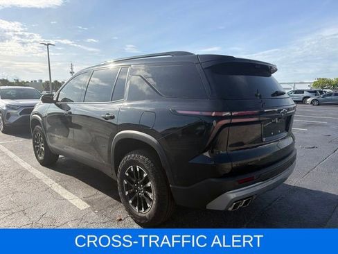 Used 2024 Chevrolet Traverse Z71 w/ Enhanced Driving Package AWD/4WD image 5