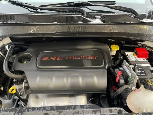 Used 2022 Jeep Compass Latitude w/ Convenience Group AWD/4WD image 49