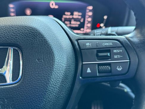 Used 2023 Honda Accord Sport image 25