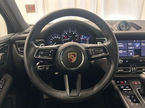 Used 2023 Porsche Macan Turbo AWD/4WD image 13