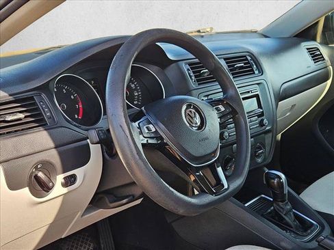 Used 2015 Volkswagen Jetta S FWD image 10