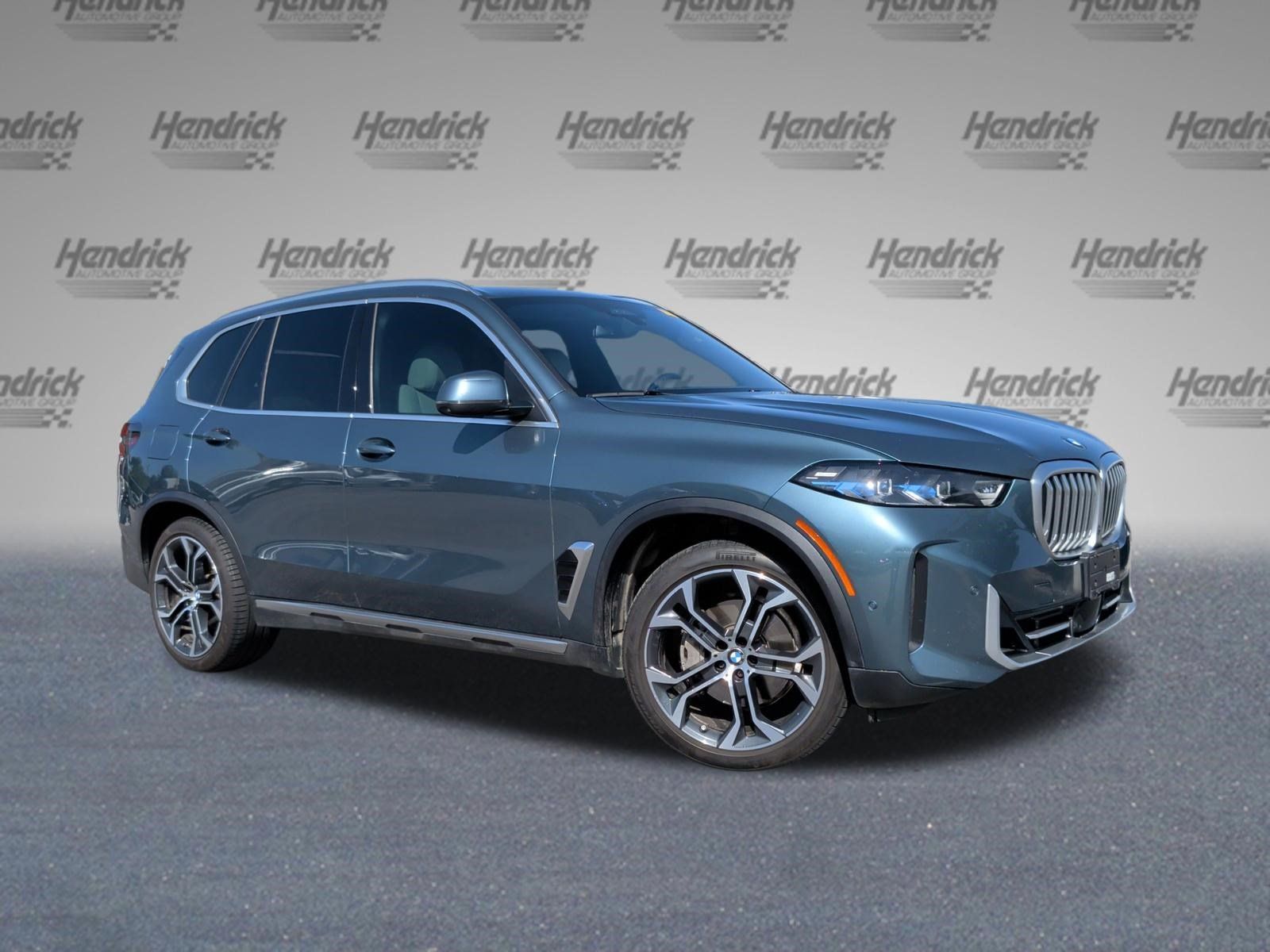 Used 2024 BMW X5 xDrive40i w/ Premium Package AWD/4WD image 2