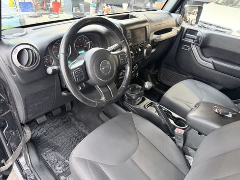 Used 2018 Jeep Wrangler Sport w/ Quick Order Package 23W AWD/4WD image 9