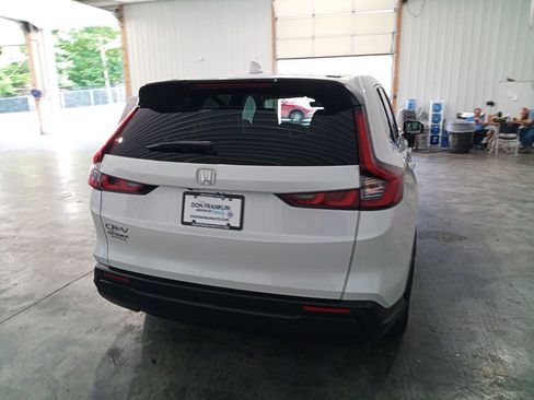 Used 2025 Honda CR-V EX-L image 4