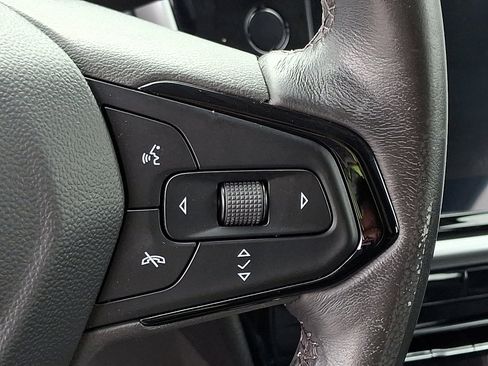 Used 2022 Chevrolet Bolt EUV Premier image 22