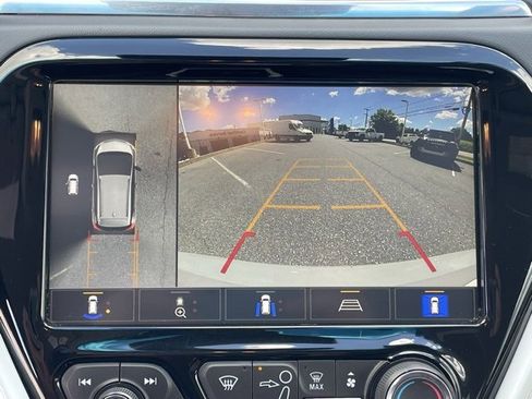 Used 2021 Chevrolet Bolt Premier w/ Infotainment Package image 5