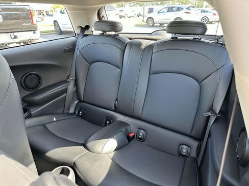 Used 2019 MINI Cooper S image 7