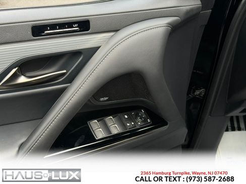 Used 2023 Lexus LX 600 F Sport w/ Accessory Package (Z1) AWD/4WD image 13