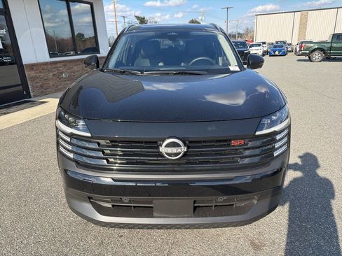 Used 2025 Nissan Kicks SR w/ SR Premium Package image 10